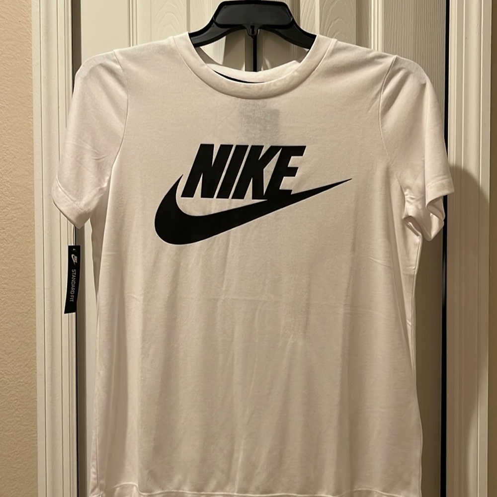 Nike t-shirt, size M
